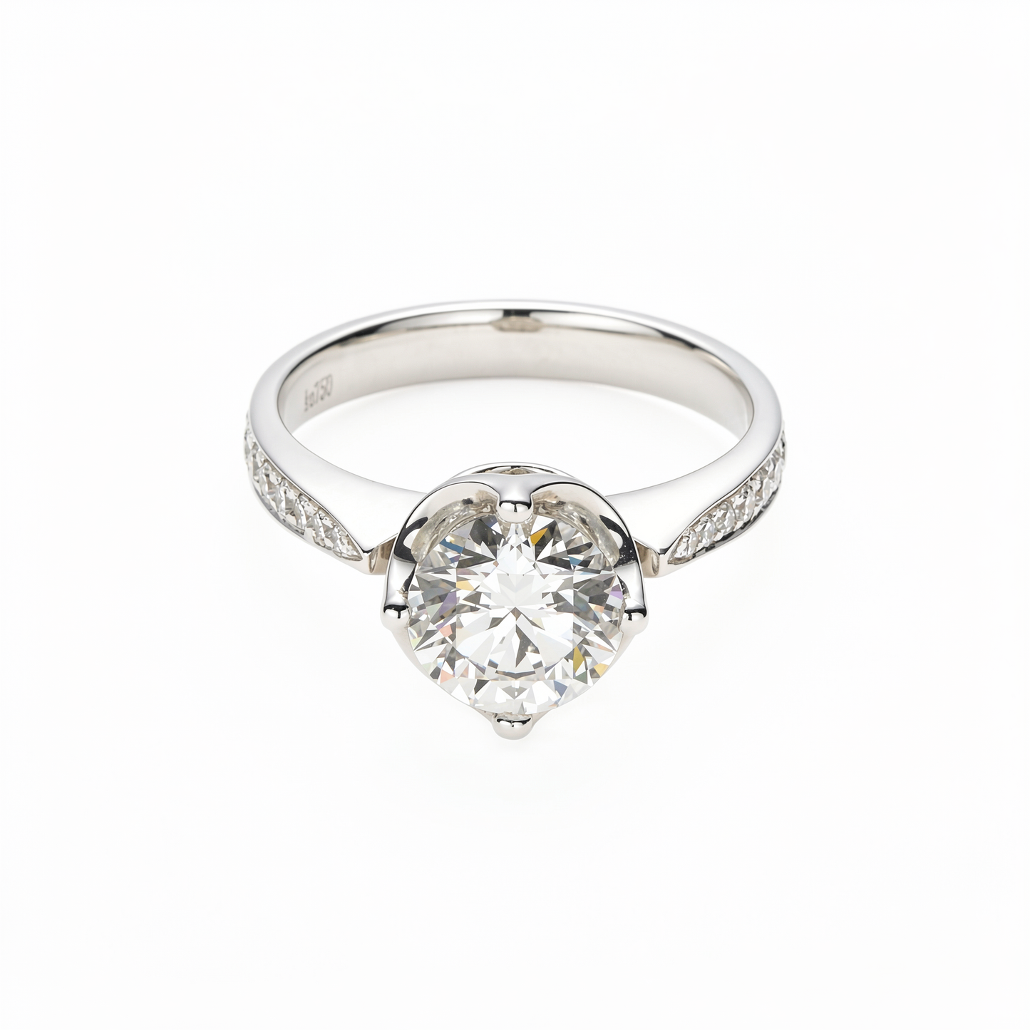 Round Brilliant Cut Diamond丨Heart-Shaped Crown Setting丨Diamond Accent Band