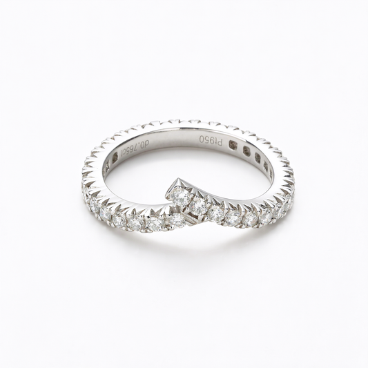 Round Brilliant Cut Diamonds丨Bypass V-Shape Pavé Setting丨Platinum Band