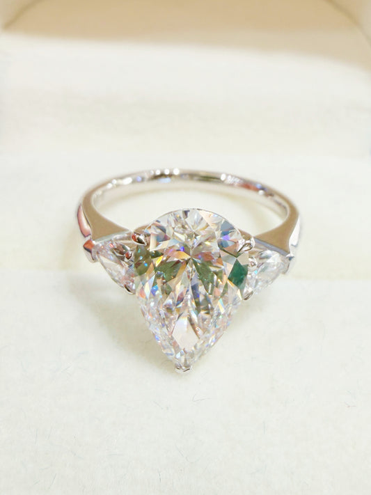 3 Carat E VVS2 Pear Cut Diamond | Three-Stone Setting | 18K White Gold Ring