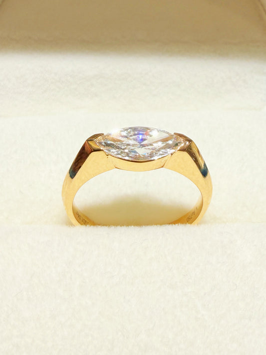 1 Carat E VVS2 Marquise Cut Diamond | East-West Bezel Ring | 18K Yellow Gold