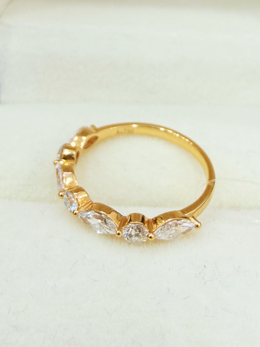 Alternating Marquise and Round Diamond Eternity Band | 18K Yellow Gold